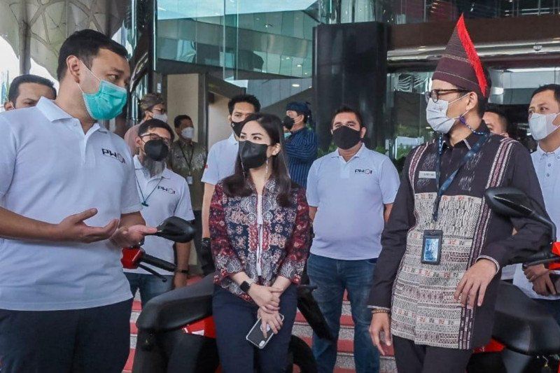 podiumnews.com-Sandiaga Uno Dukung Pengembangan Wisata Berbasis Otomotif